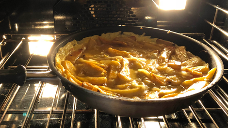 Illustration for article titled Frozen French fries are the secret shortcut for Spanish Tortilla